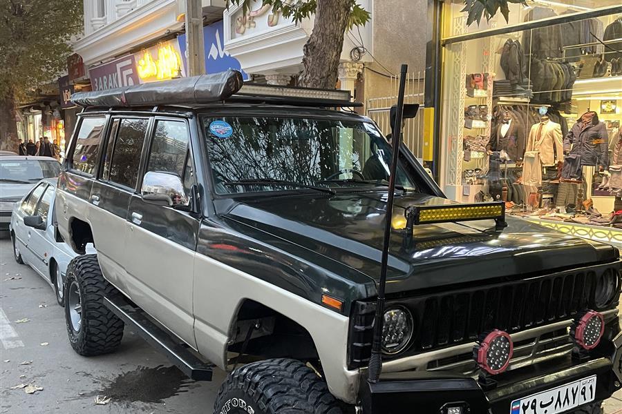 نیسان پاترول چهار در 1362